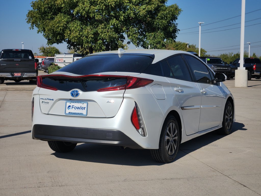 Used 2022 Toyota Prius Prime XLE FWD image 7