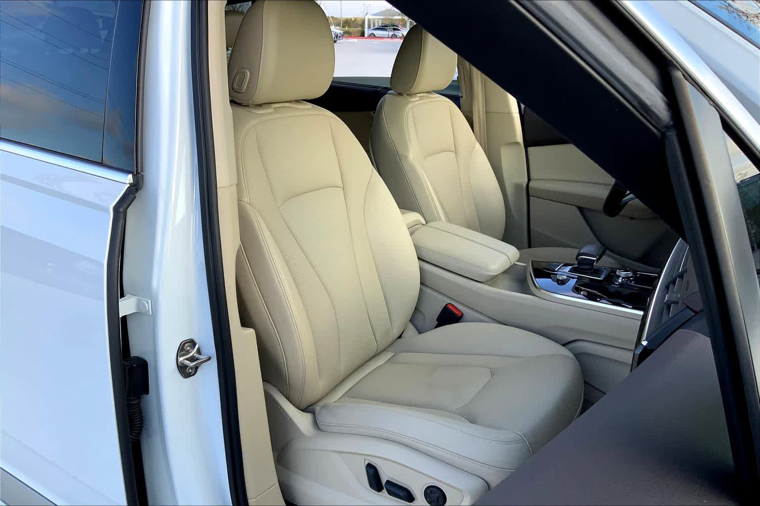 Used 2019 Audi Q7 3.0T Prestige w/ Prestige Package AWD/4WD image 9