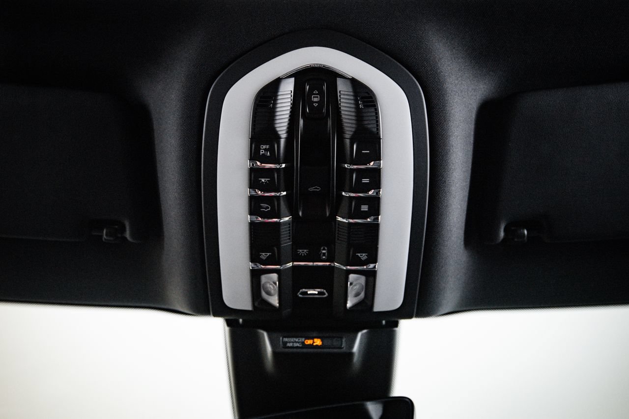 Certified 2026 Porsche Macan S AWD/4WD image 20