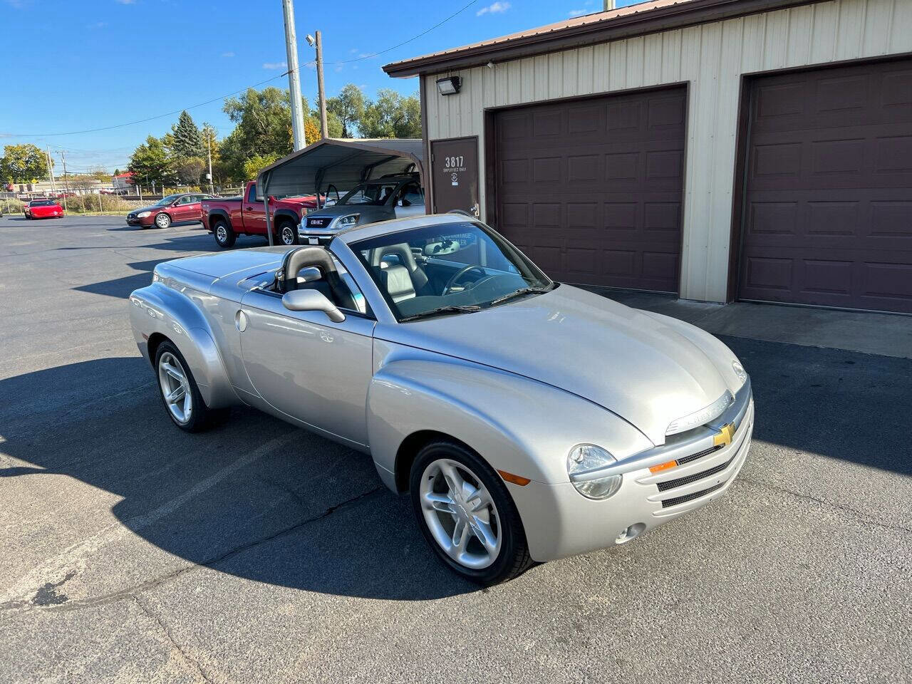 Used 2004 Chevrolet SSR w/ Preferred Equipment Group RWD image 77