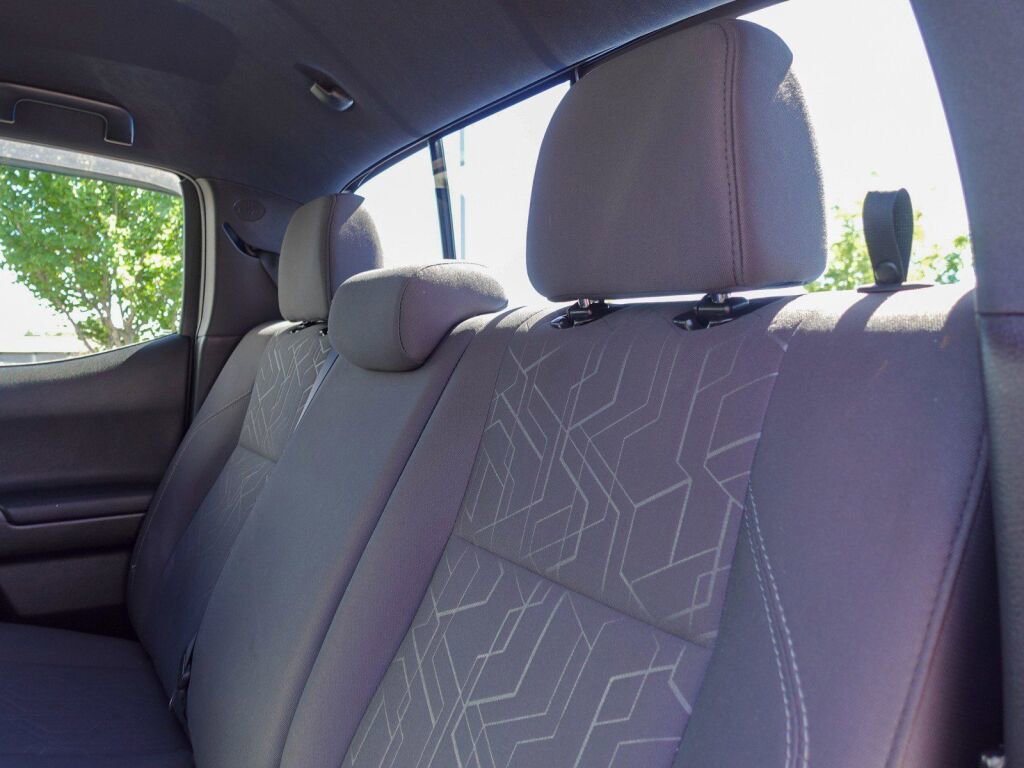 Certified 2017 Toyota Tacoma TRD Sport w/ Tow Package (A/T) image 11