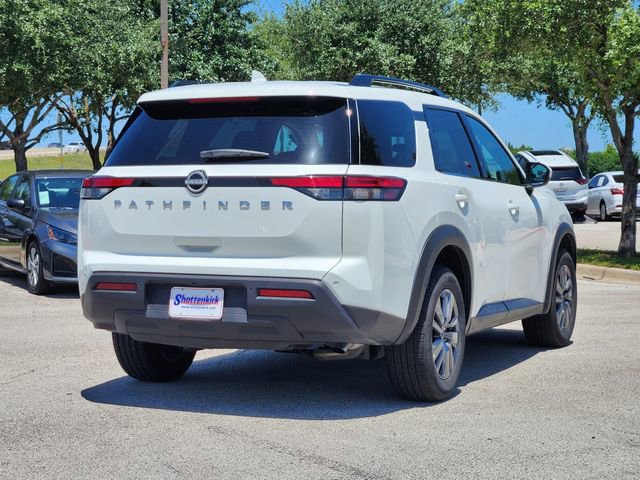 Certified 2025 Nissan Pathfinder SV image 3