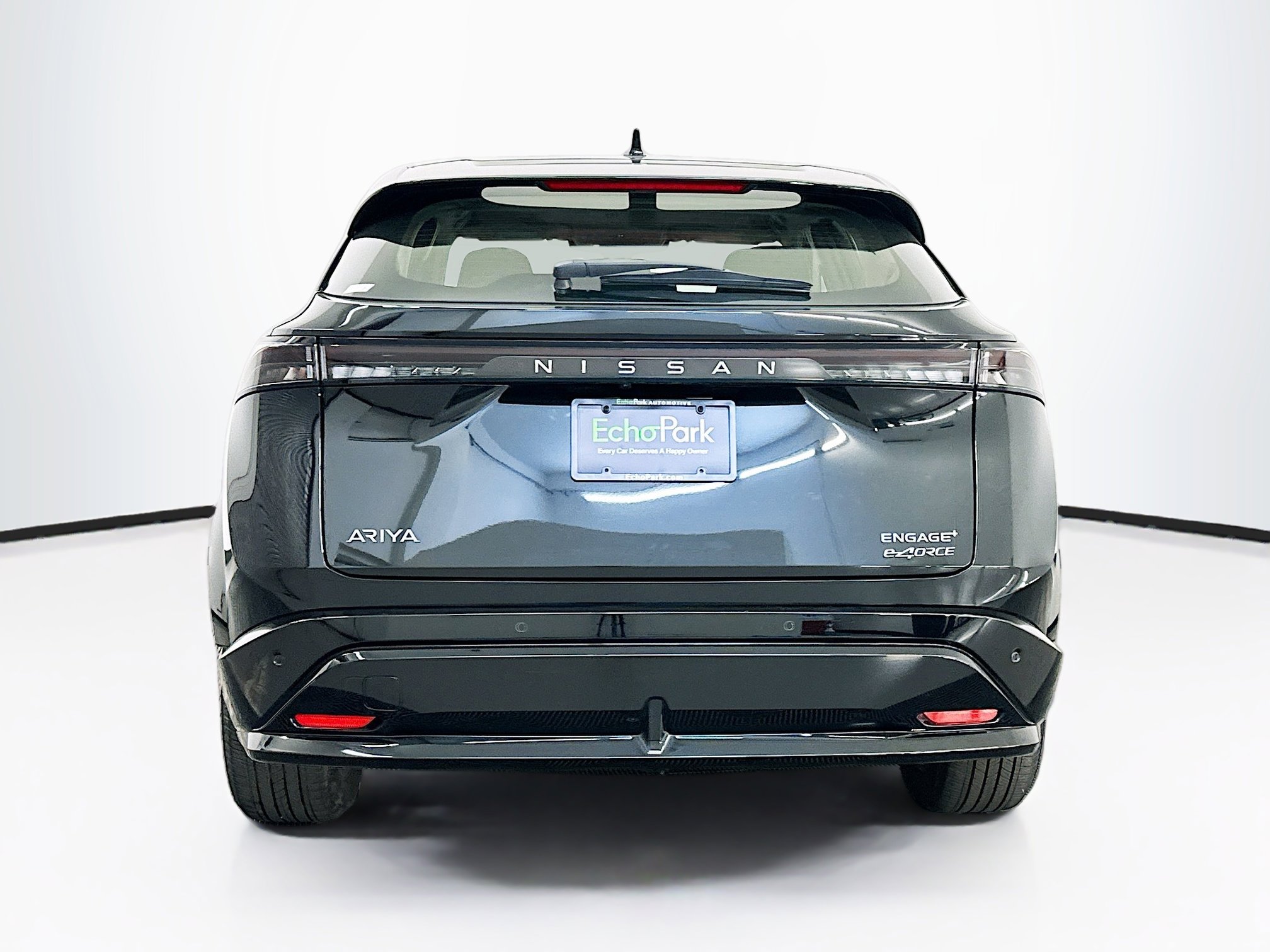 Used 2024 Nissan Ariya AWD image 7