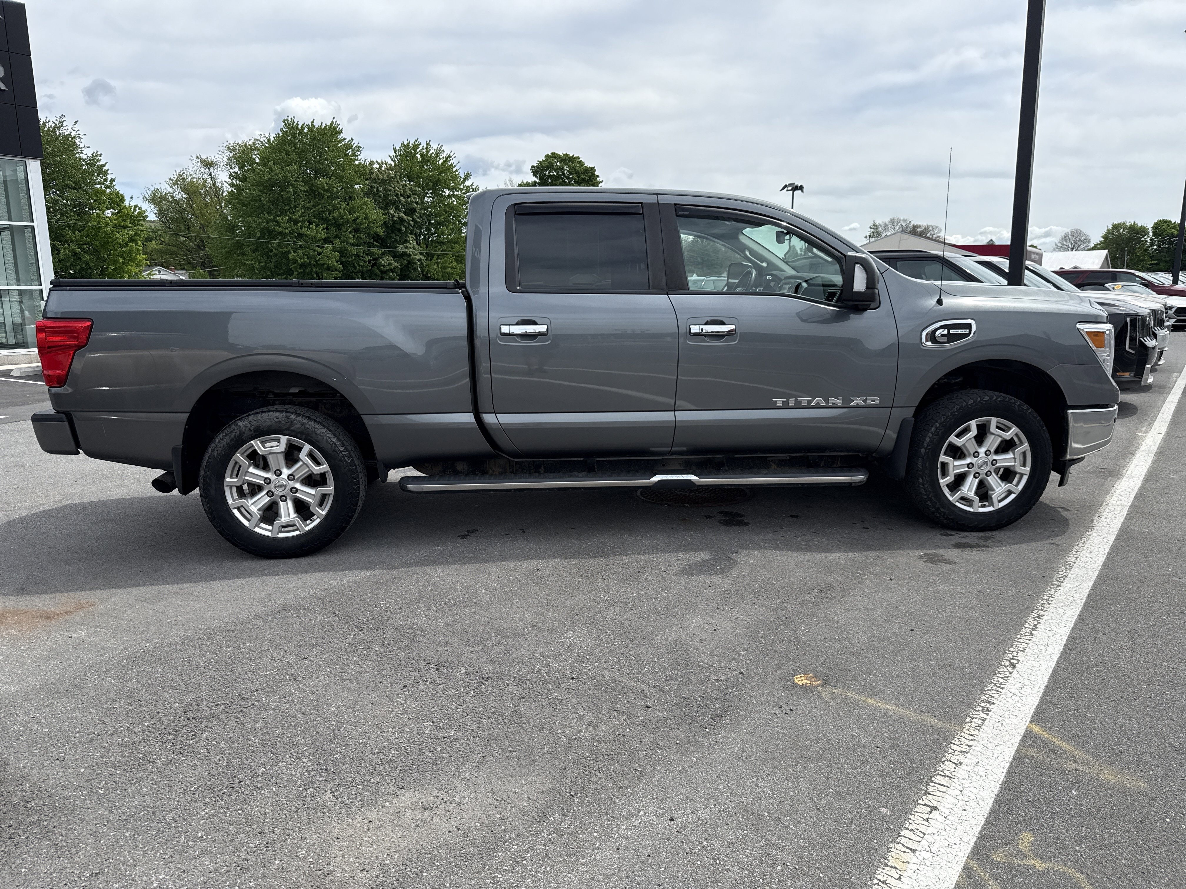 Used 2018 Nissan Titan SV w/ SV Convenience Package AWD/4WD video 2