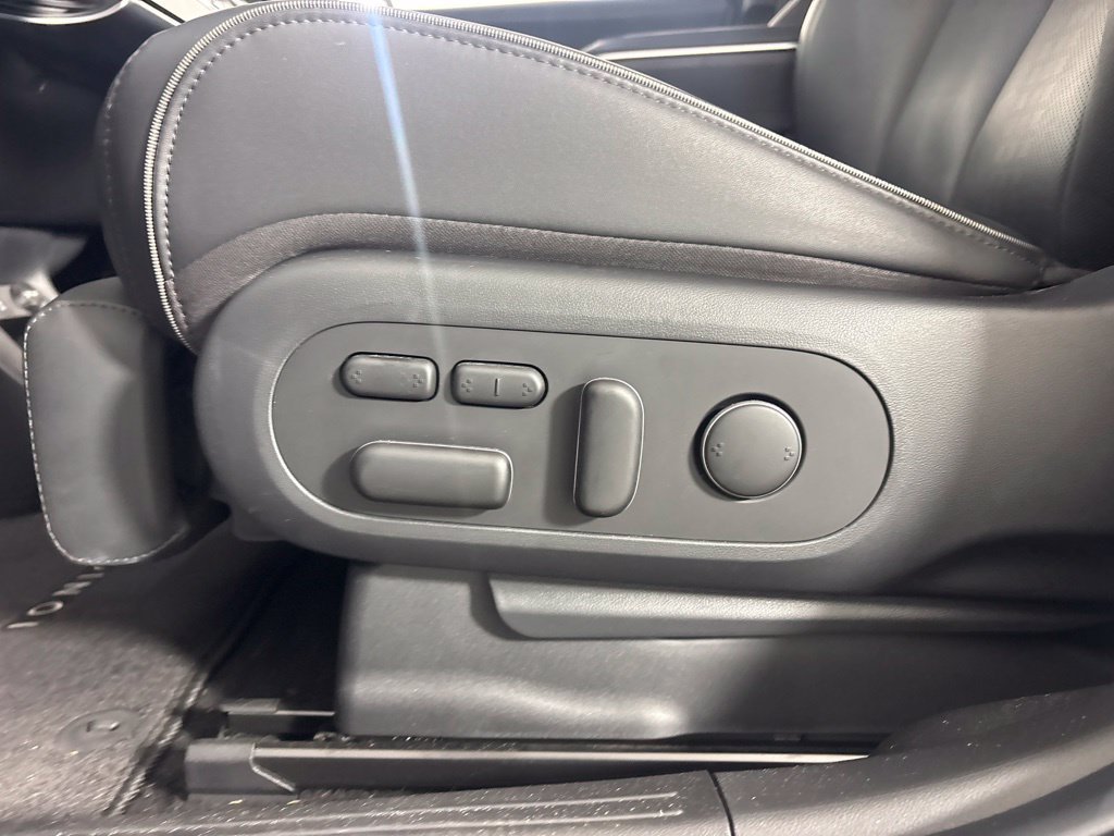 Used 2024 Hyundai Ioniq 5 Limited RWD image 12
