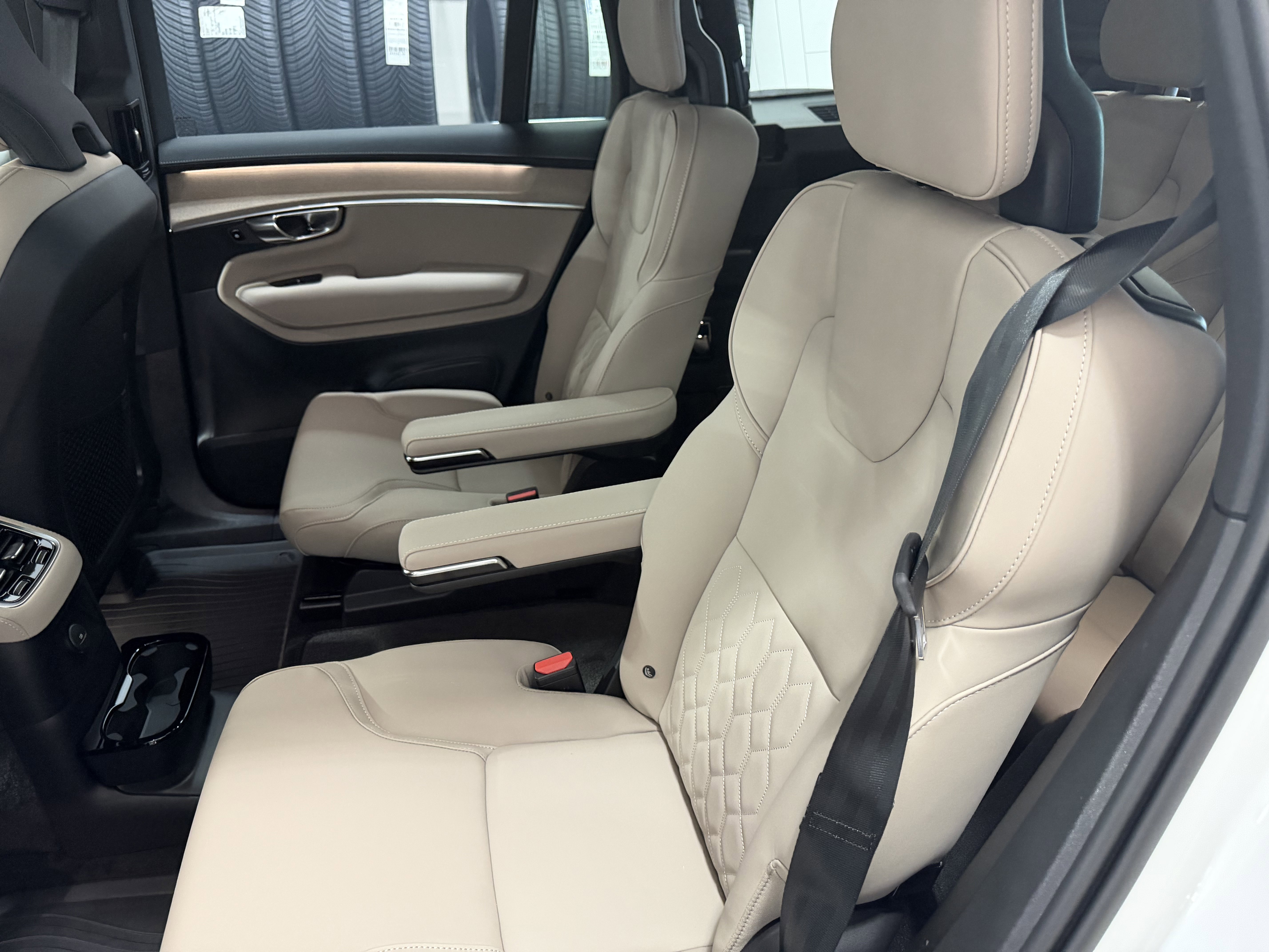 New 2026 Volvo XC90 T8 Plus w/ Protection Package AWD/4WD image 26