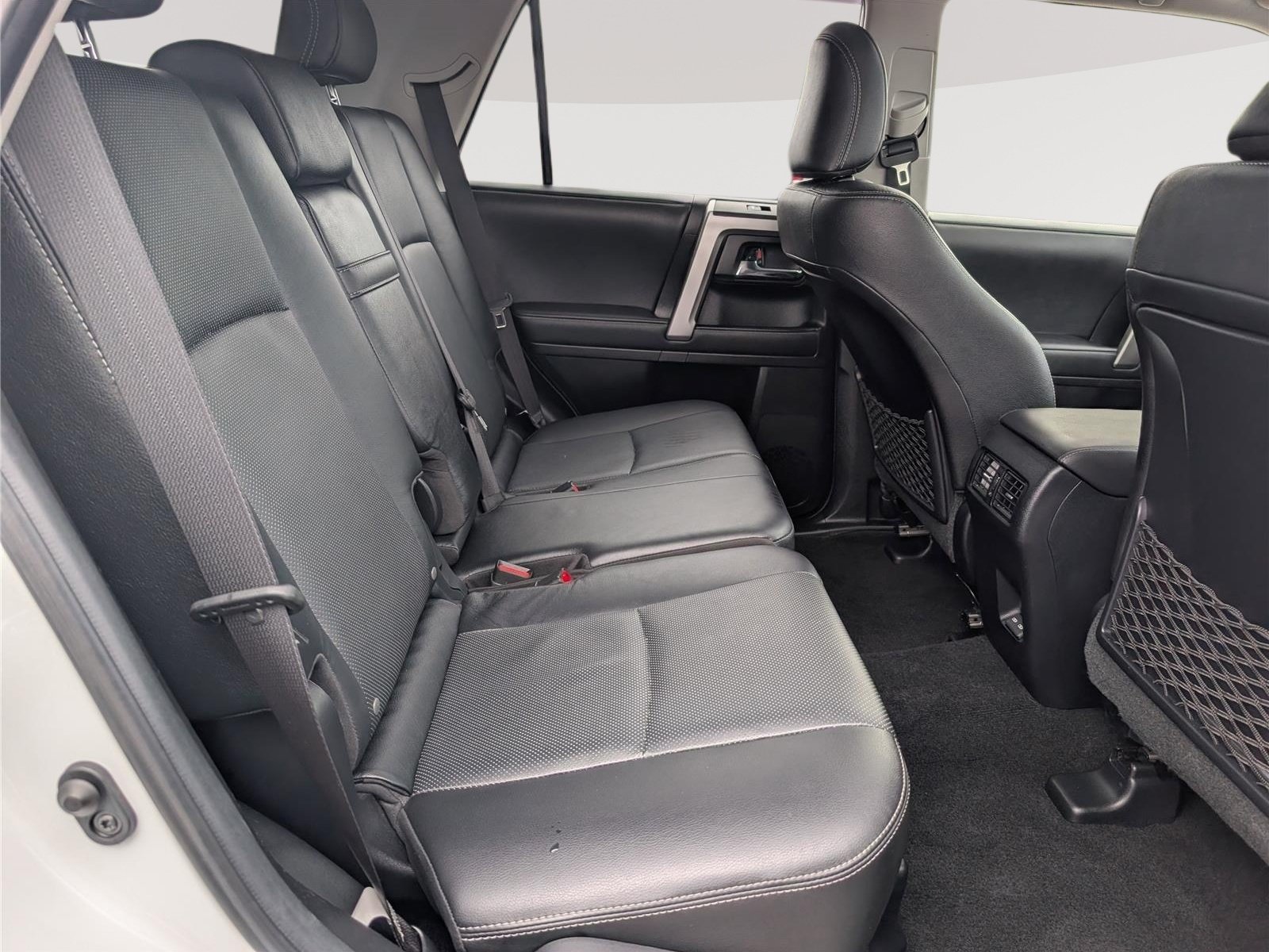 Used 2024 Toyota 4Runner Limited AWD/4WD image 12