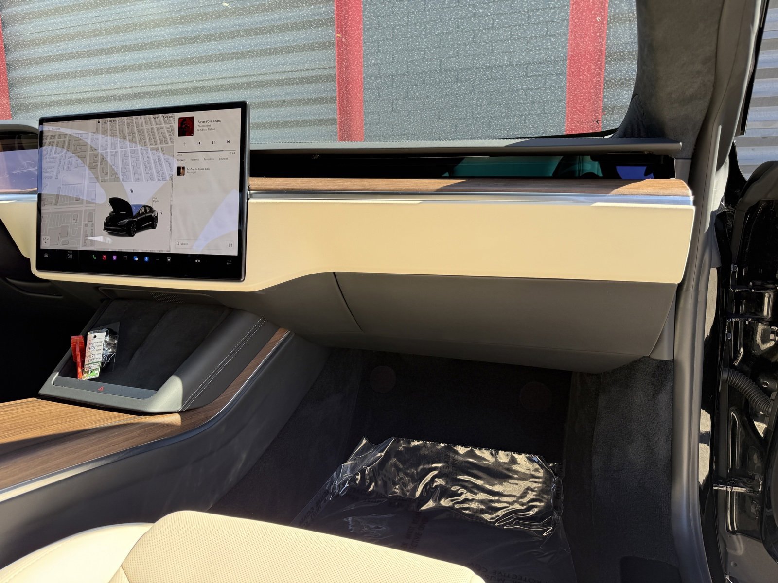 Used 2023 Tesla Model S Standard Range image 16