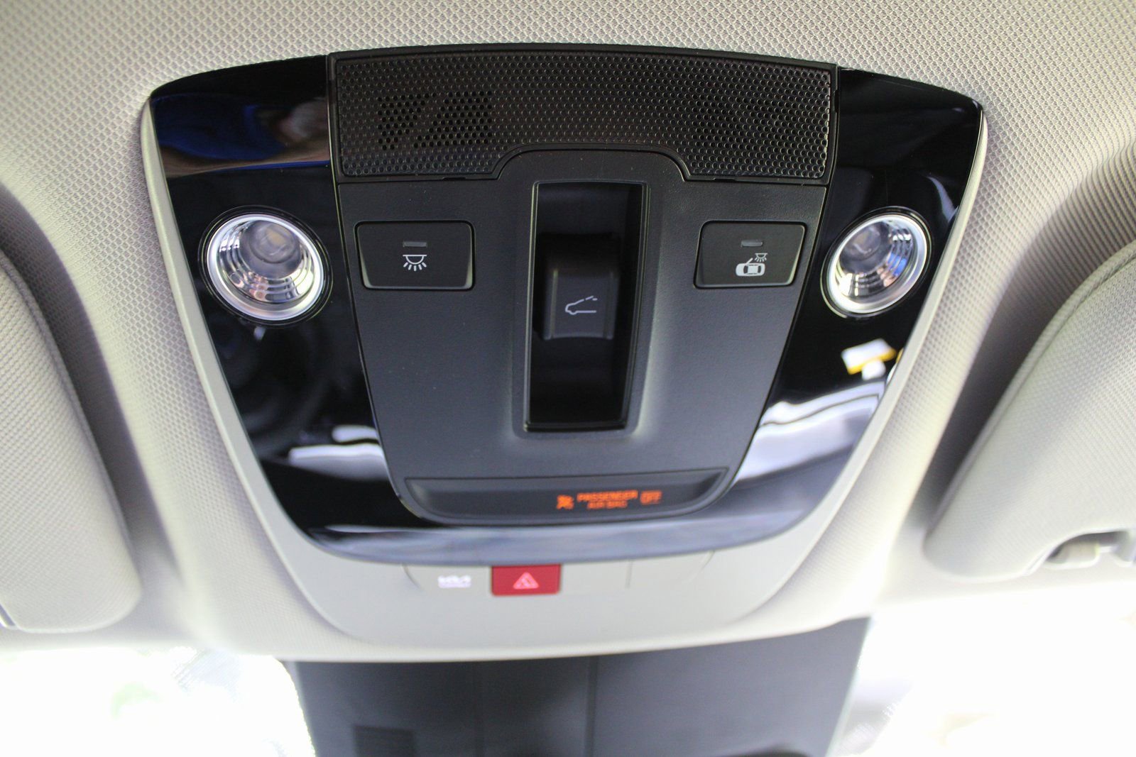 New 2026 Kia Sorento S w/ S Panoramic Sunroof Package image 50