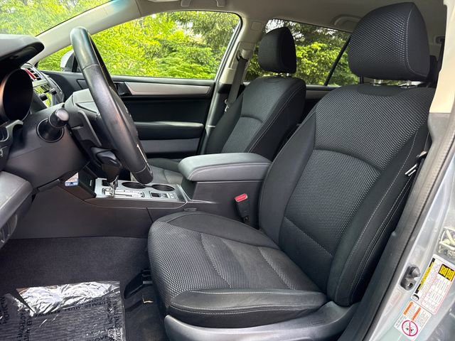 Used 2017 Subaru Outback 2.5i Premium w/ Popular Package #2 AWD/4WD image 9
