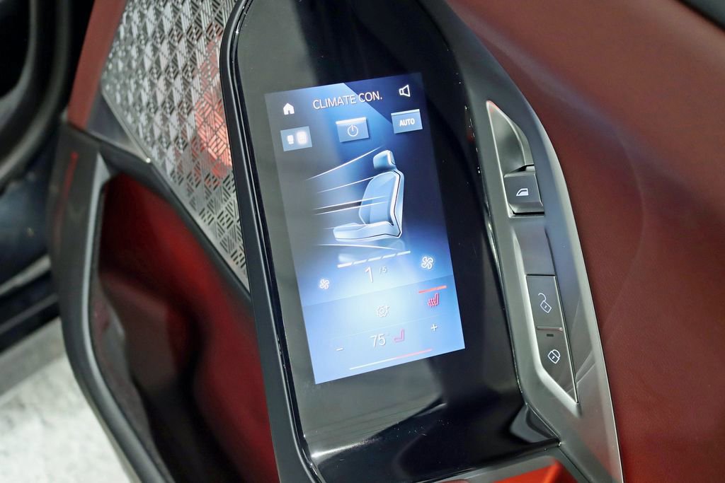 Used 2023 BMW i7 xDrive60 w/ Executive Package 2 image 43