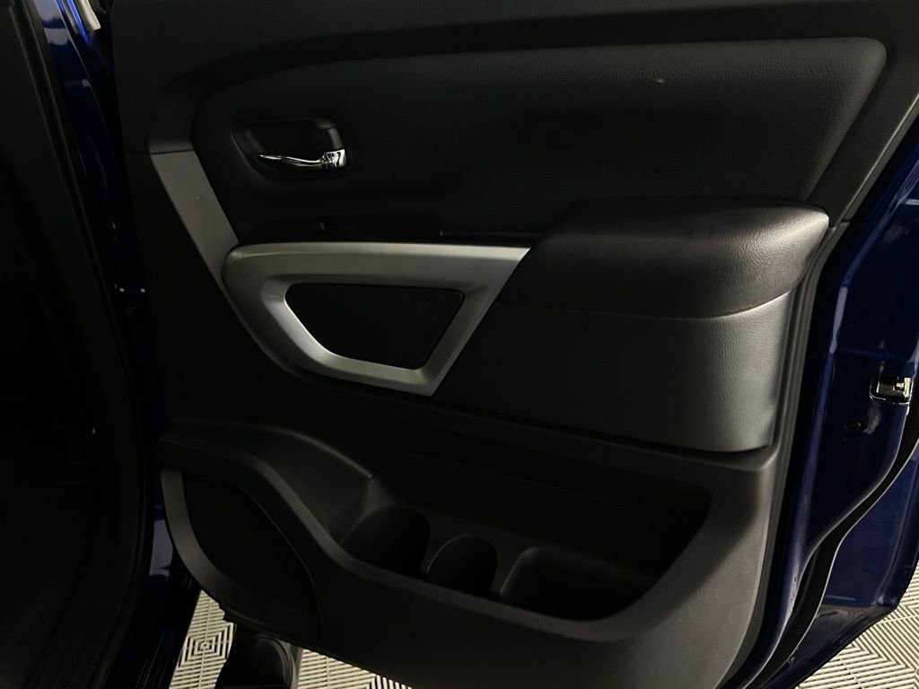 Used 2024 Nissan Titan SV w/ SV Convenience Package image 27