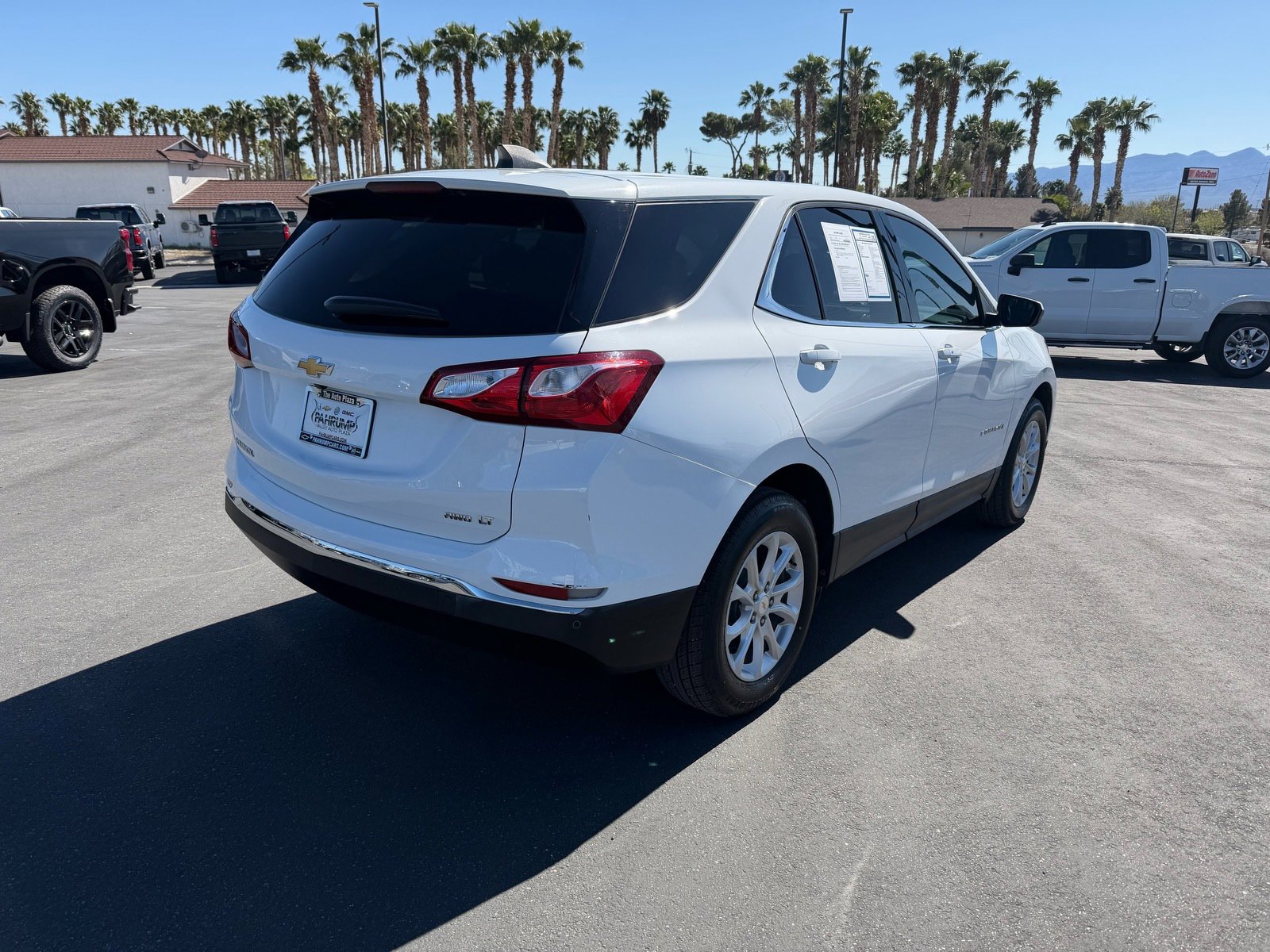 Used 2020 Chevrolet Equinox LT image 3