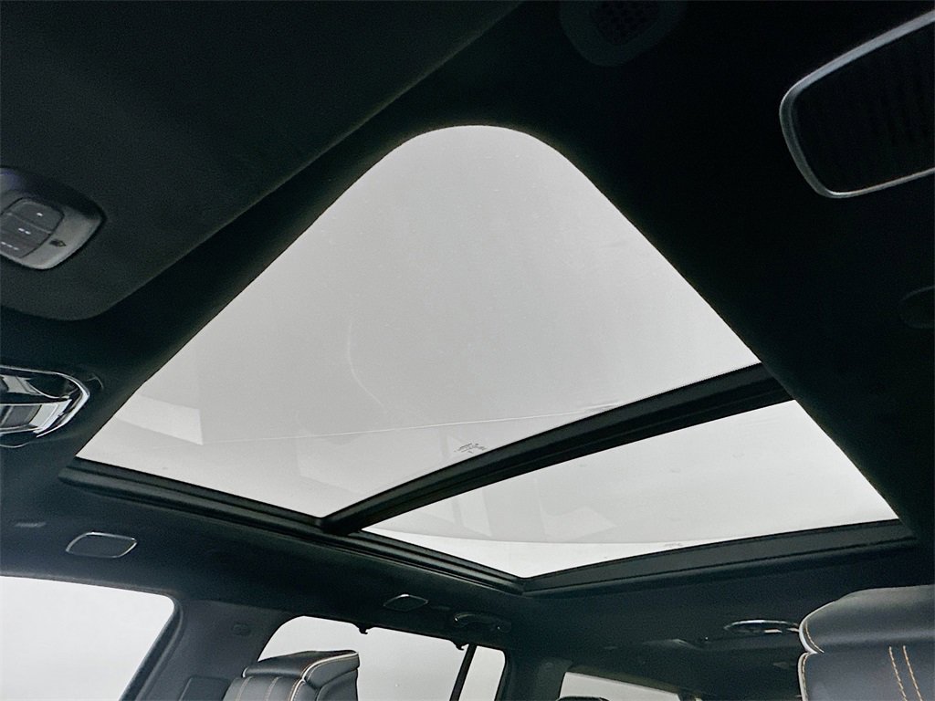 Used 2023 Jeep Grand Wagoneer L Series III w/ Rear Seat Video Group 1 image 21