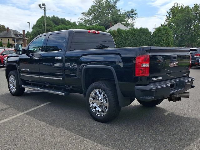 Used 2017 GMC Sierra 2500 Denali w/ Duramax Plus Package AWD/4WD image 4