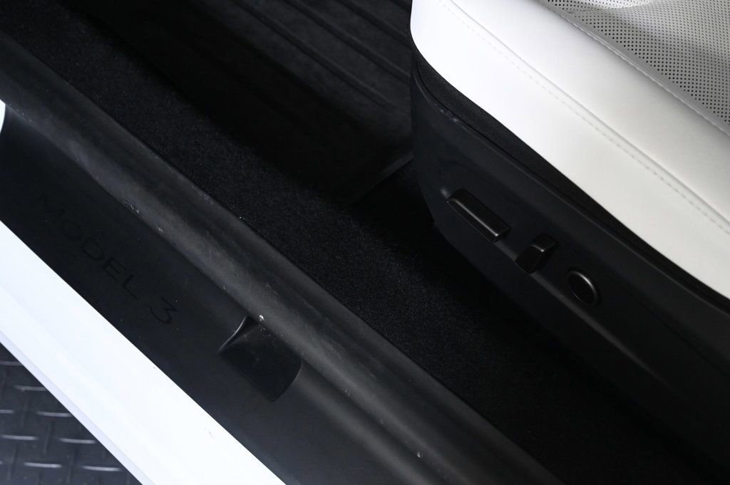 Used 2024 Tesla Model 3 RWD image 18