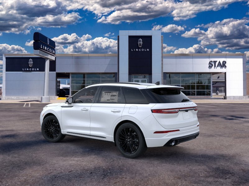 New 2026 Lincoln Corsair Reserve w/ Jet Appearance Package FWD image 4