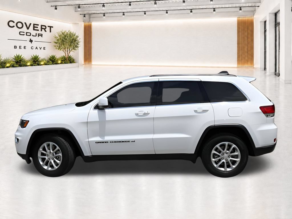 Used 2022 Jeep Grand Cherokee Laredo X RWD image 5