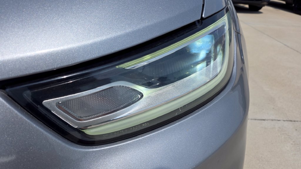 Used 2021 Chrysler Pacifica Touring-L FWD image 9