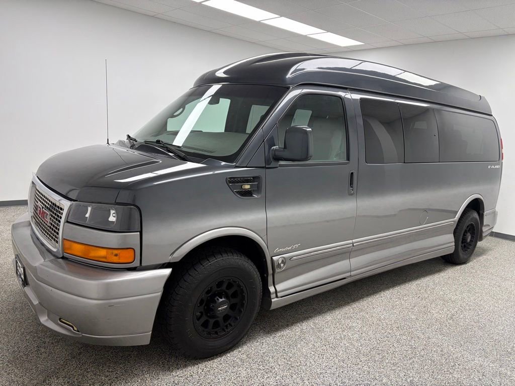 Used 2015 GMC Savana 2500 Extended RWD image 2