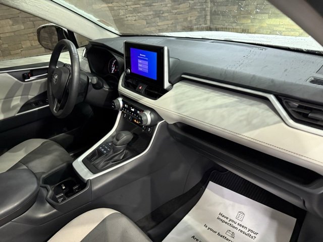 Used 2025 Toyota RAV4 XLE w/ Convenience Package image 19