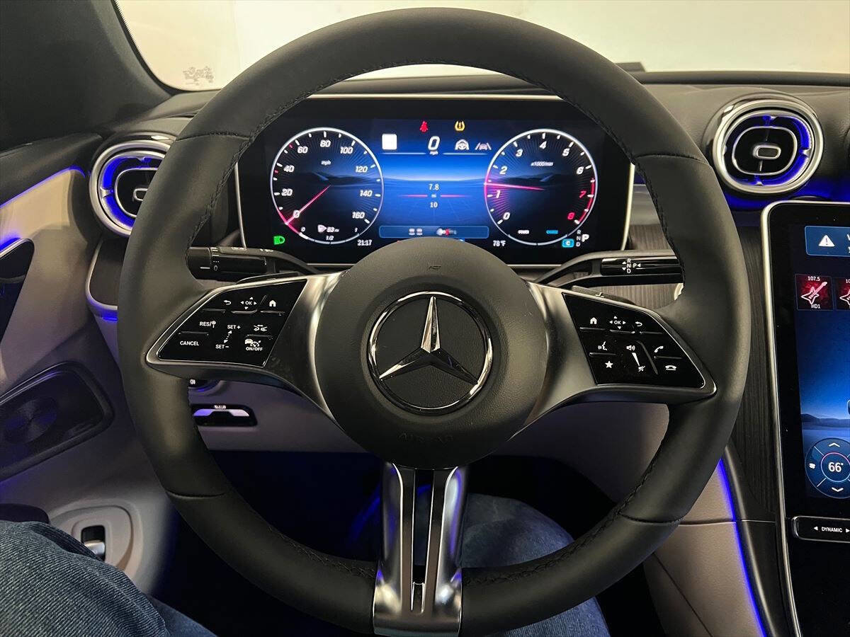 Used 2024 Mercedes-Benz CLE 300 4MATIC Coupe image 11