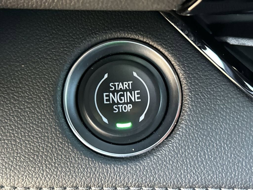 Used 2025 Buick Enclave Preferred image 17