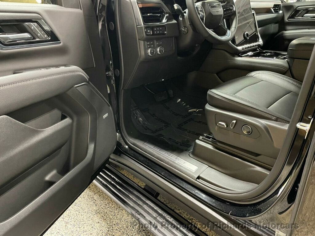 Used 2026 GMC Yukon Denali w/ Sun & Power Step Package image 9
