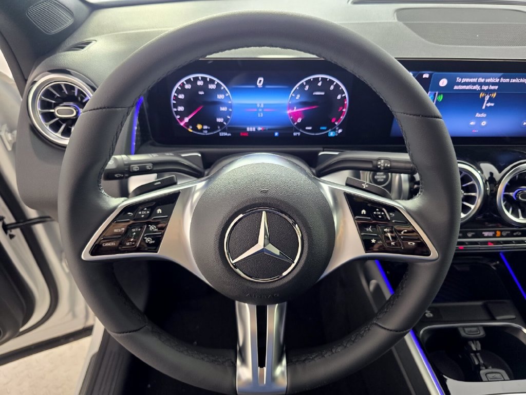 New 2026 Mercedes-Benz GLB 250 image 13