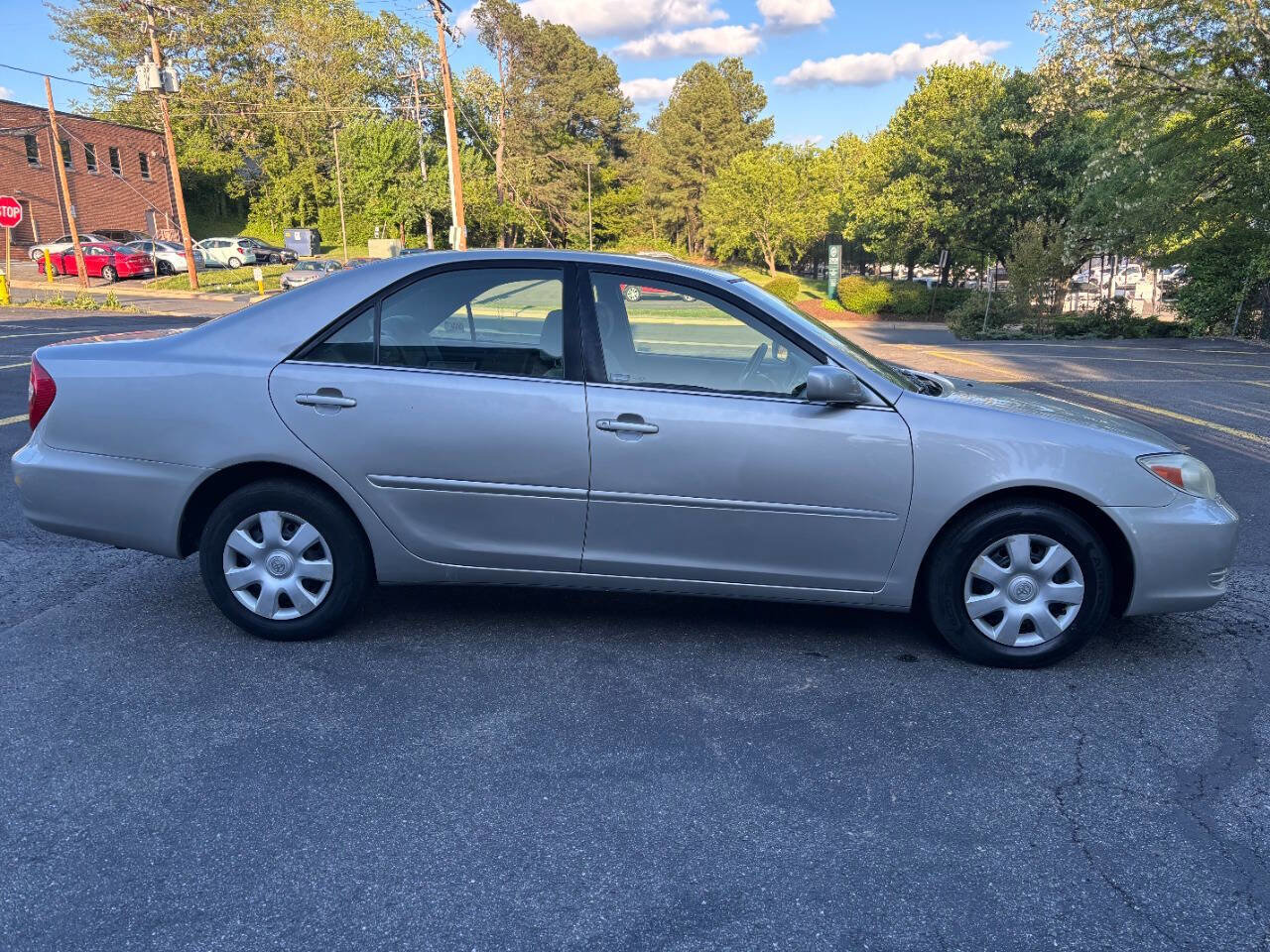 Used 2004 Toyota Camry LE FWD image 4