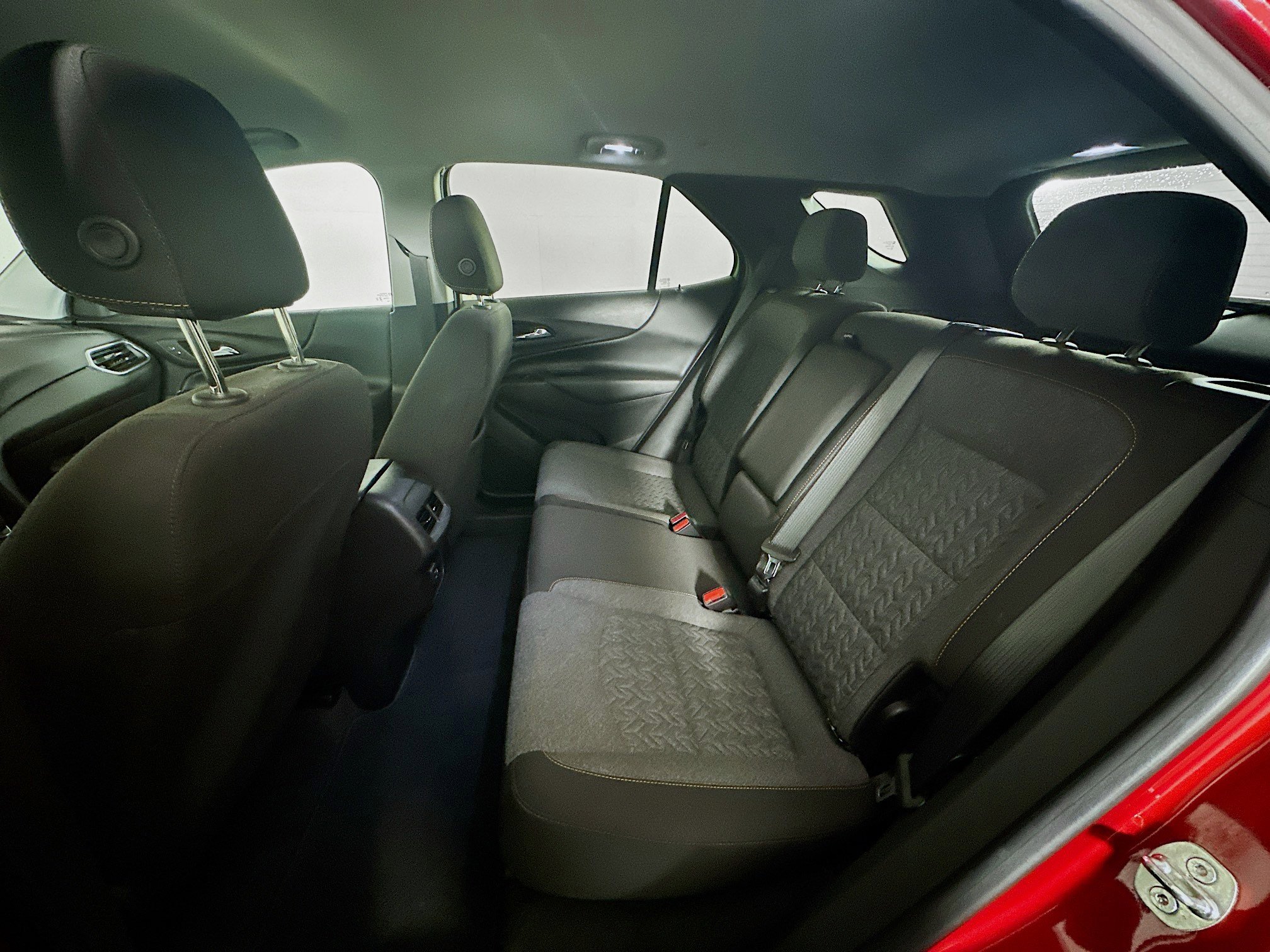 Used 2023 Chevrolet Equinox LT image 28