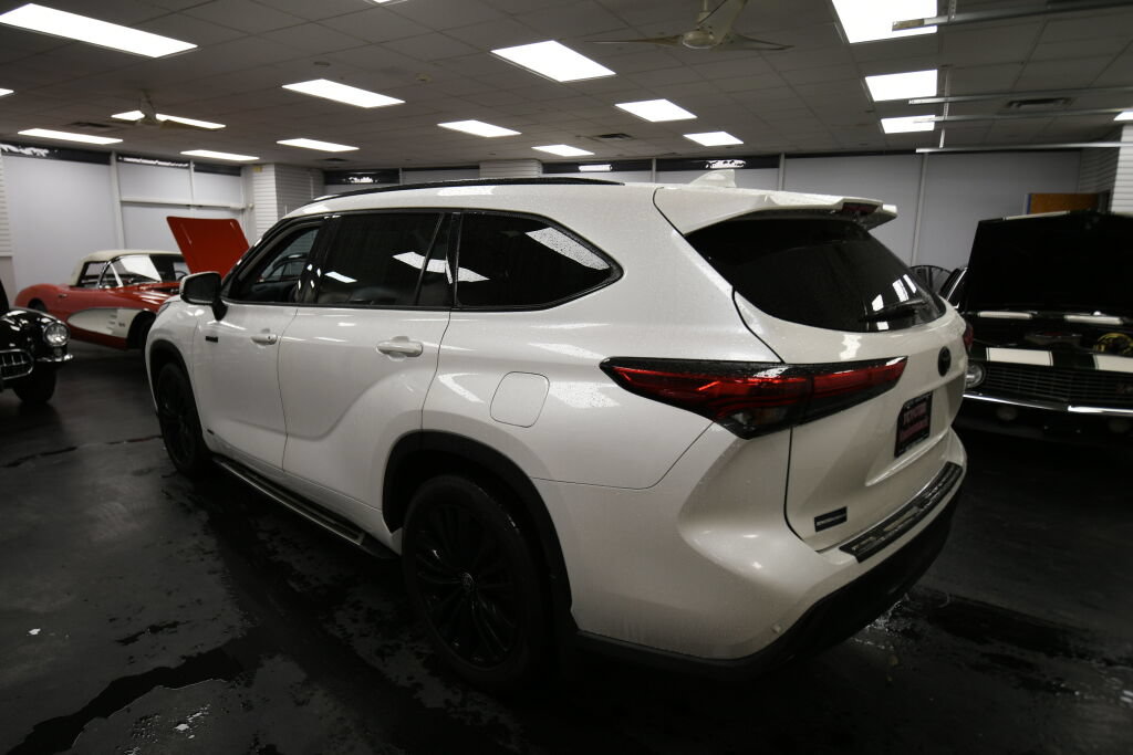 Used 2021 Toyota Highlander Platinum AWD/4WD image 5