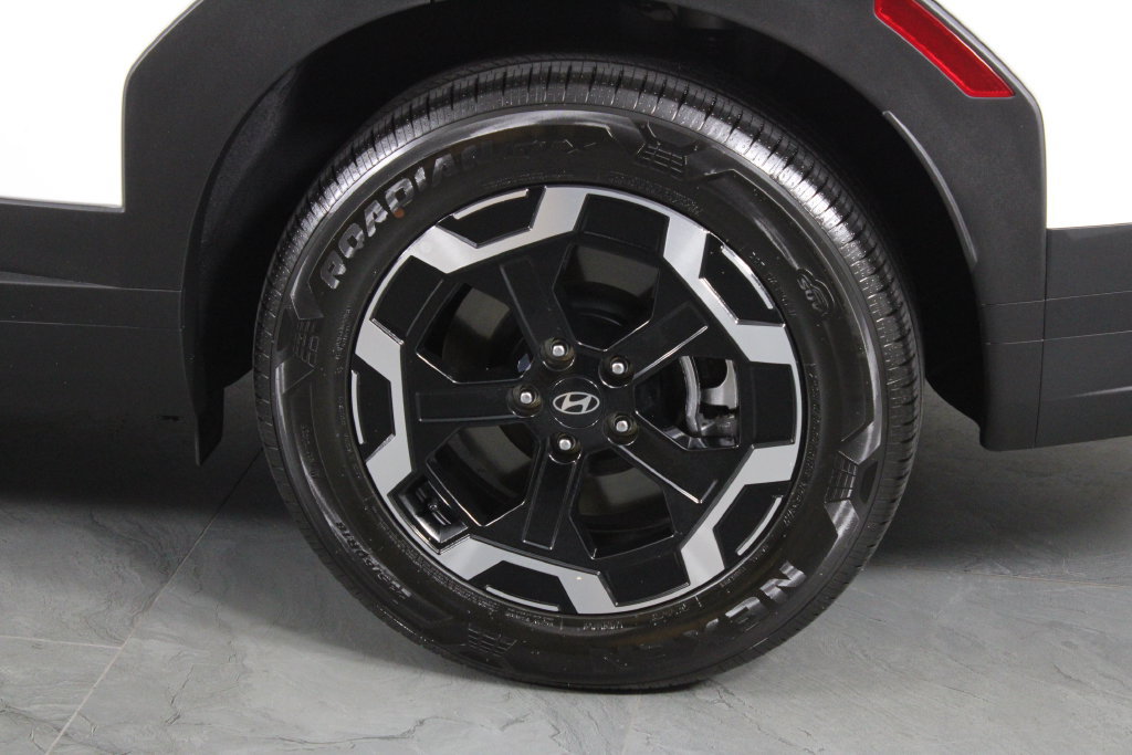 Certified 2027 Hyundai Santa Fe SEL FWD image 15