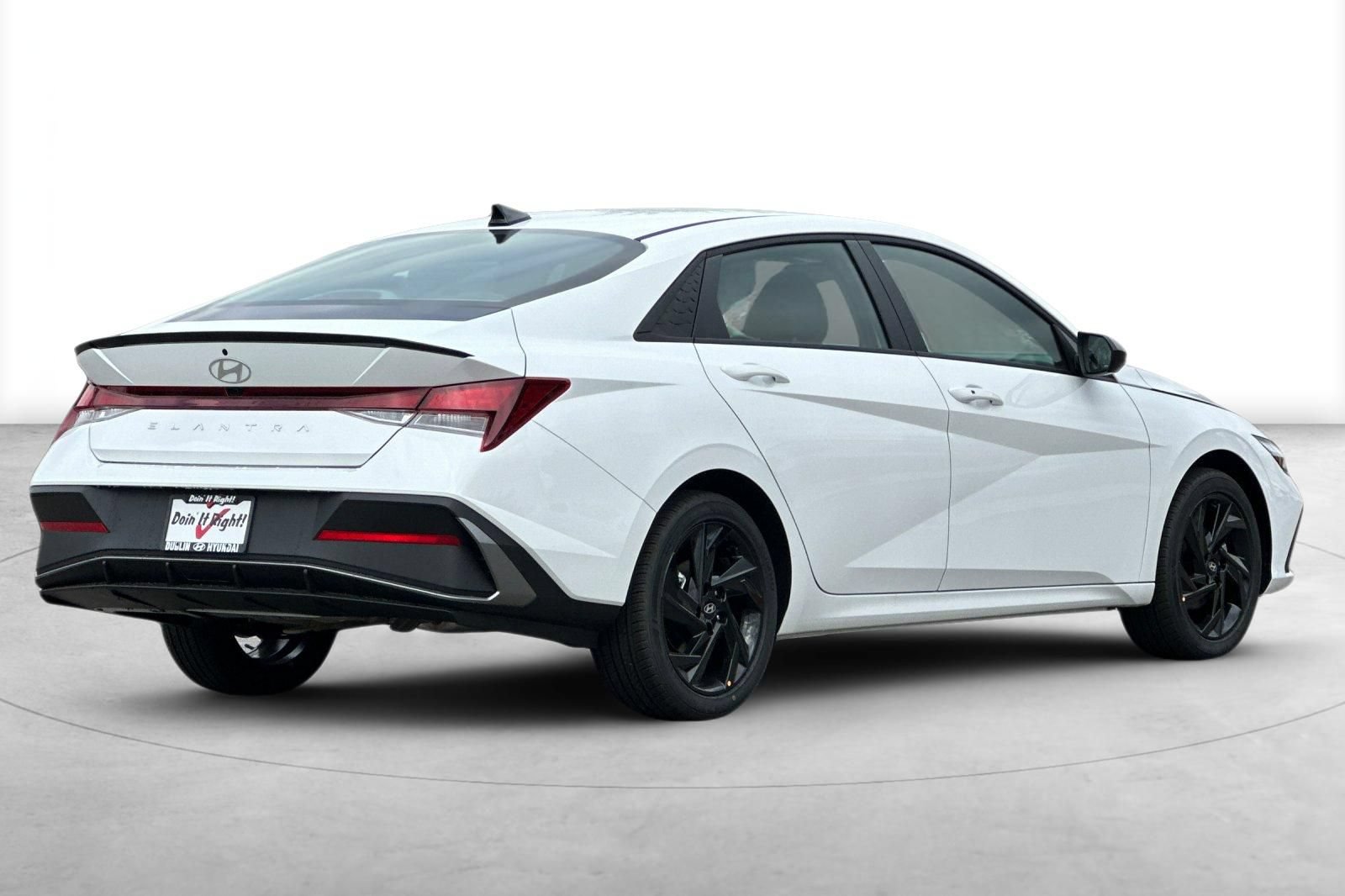 Used 2026 Hyundai Elantra Sport FWD image 8