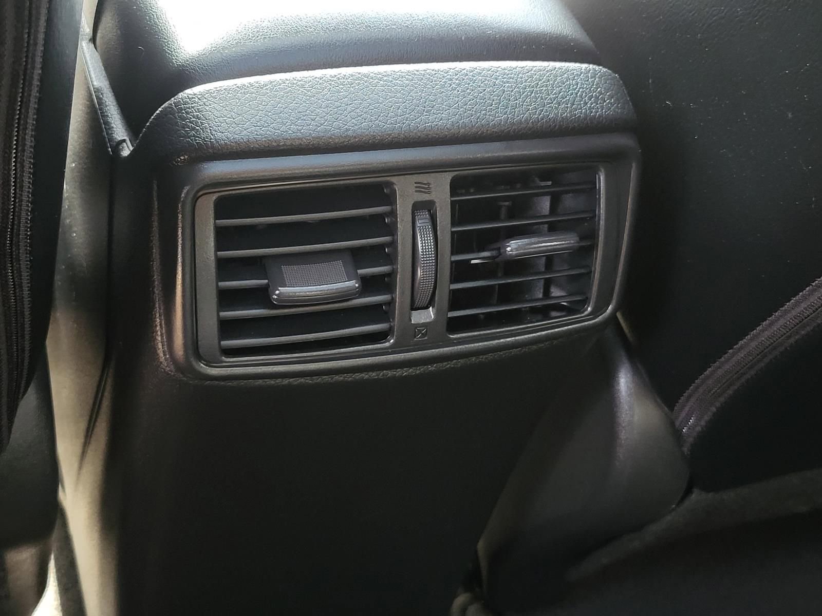 Used 2018 Nissan Rogue SL w/ Premium Package FWD image 20