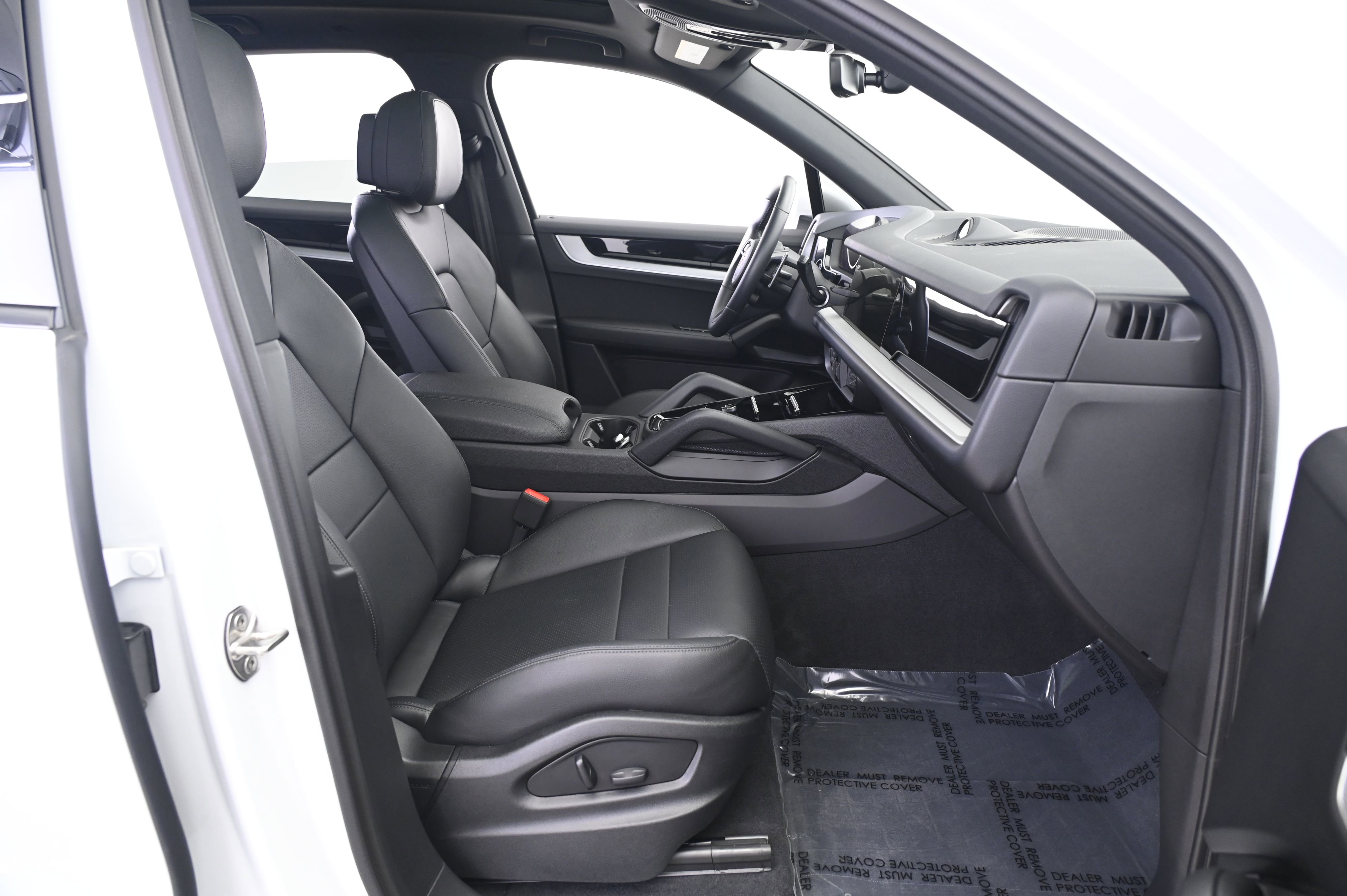 Certified 2025 Porsche Cayenne E-Hybrid image 23