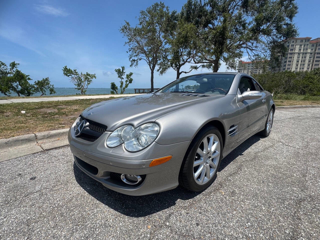 Used 2007 Mercedes-Benz SL 550 image 6