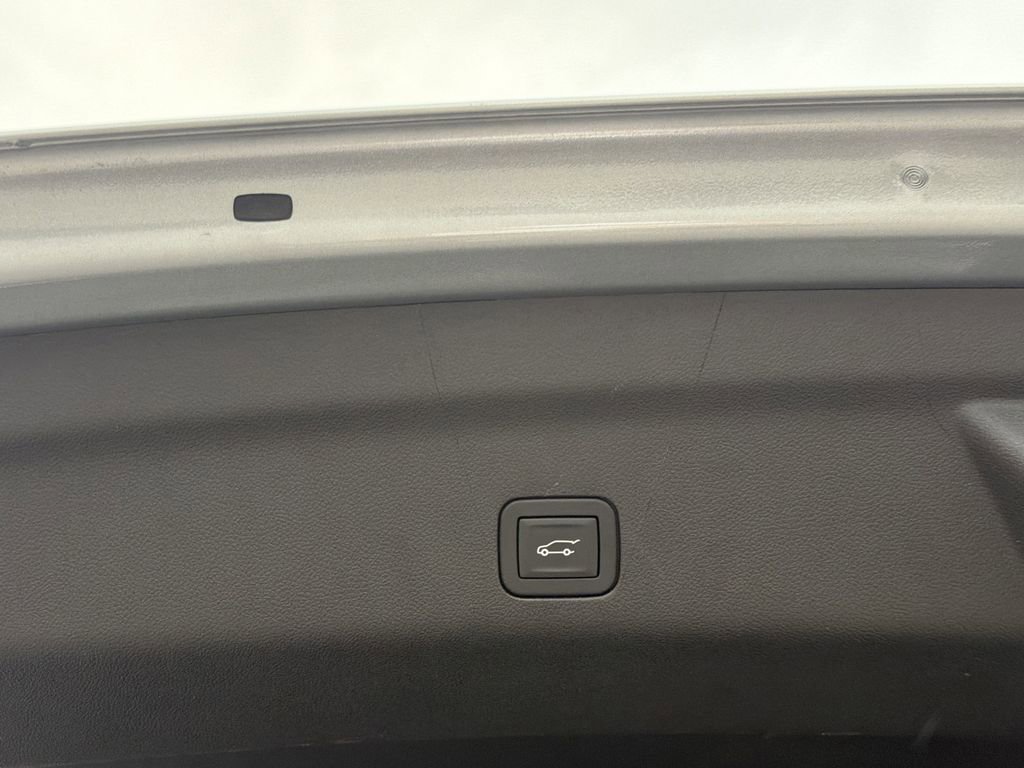 Used 2025 Chevrolet Tahoe RST w/ Comfort Package image 14