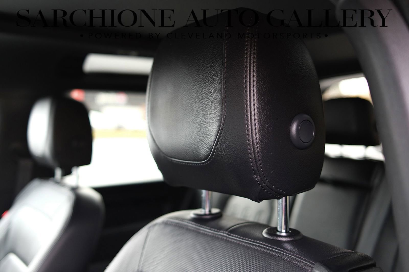 Used 2022 Land Rover Defender 90 X-Dynamic S image 19