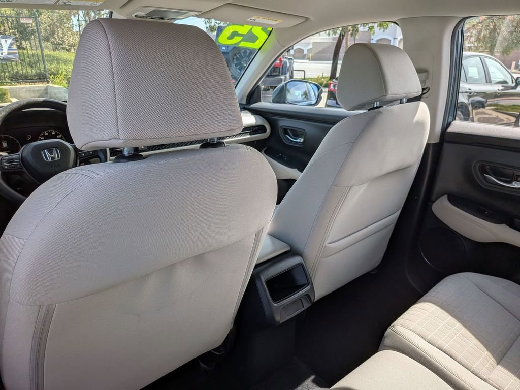 Used 2025 Honda HR-V LX image 25