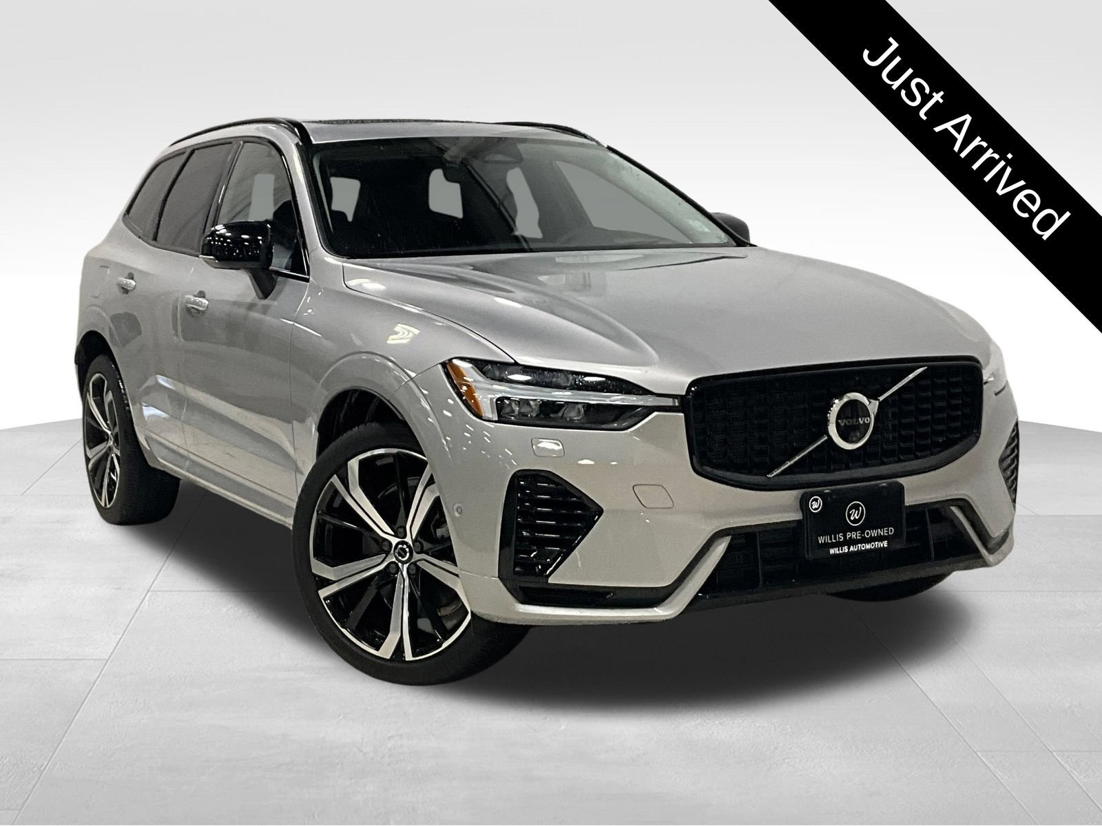 Certified 2024 Volvo XC60 T8 Ultimate w/ Protection Package Premier