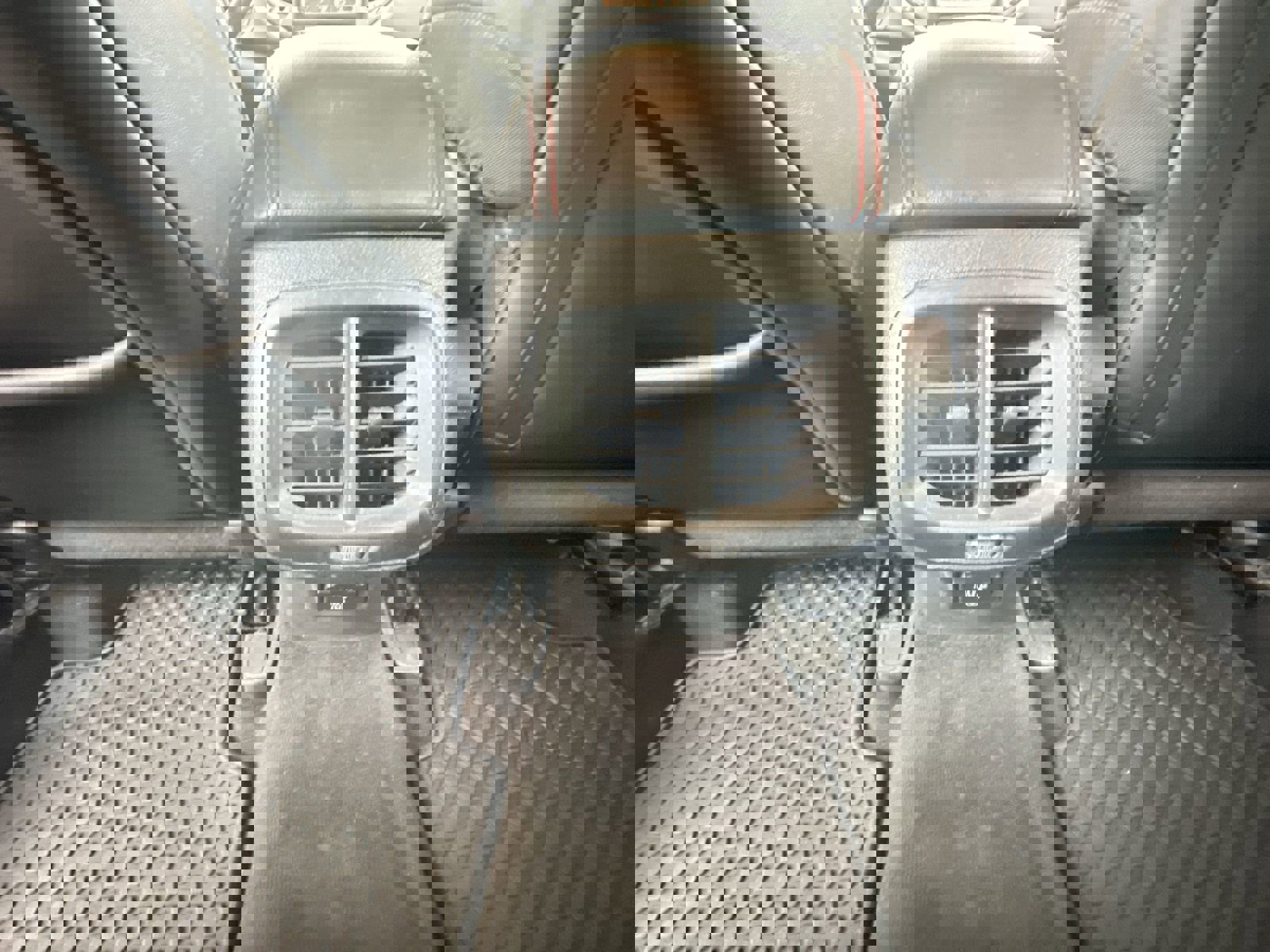 Used 2015 Jeep Cherokee Trailhawk w/ Comfort/Convenience Group AWD/4WD image 21