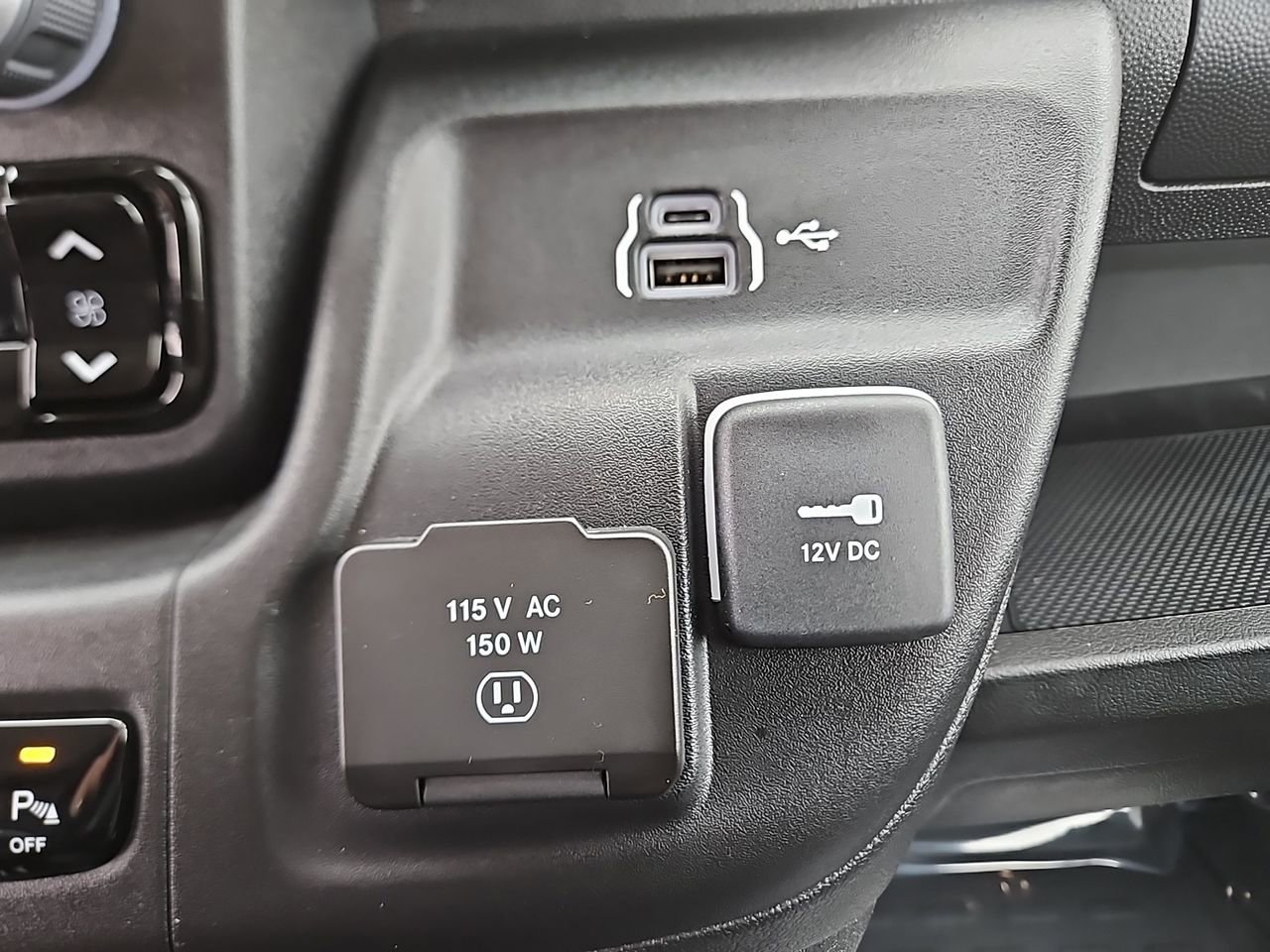 New 2025 RAM ProMaster 2500 w/ Quick Order Package 22G SLT image 26