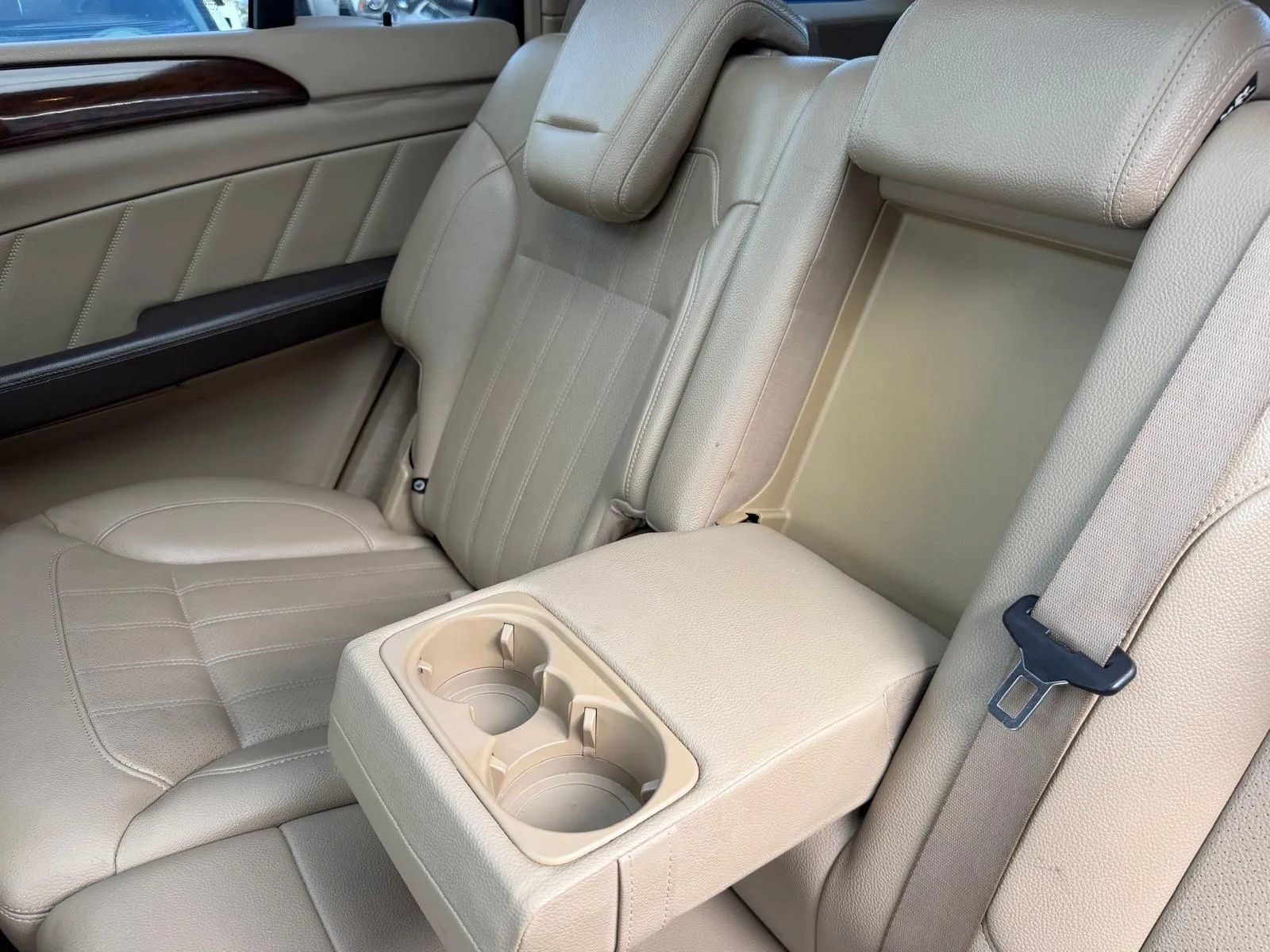 Used 2016 Mercedes-Benz GL 450 4MATIC w/ Premium I Package image 35