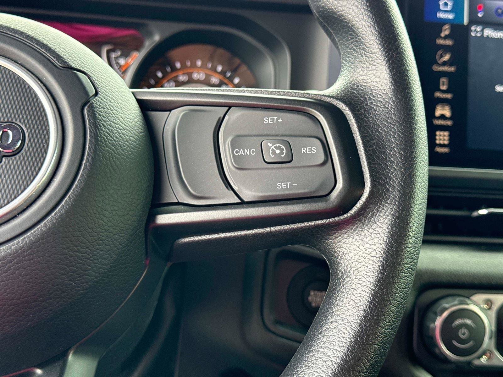 Used 2025 Jeep Wrangler Sport image 22