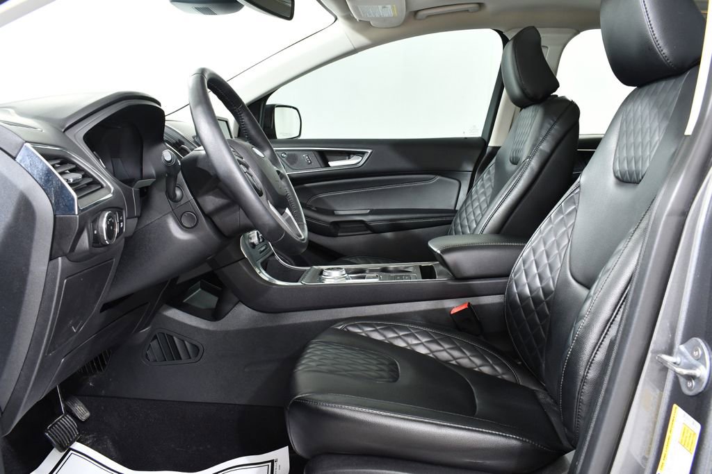 Used 2024 Ford Edge Titanium w/ Equipment Group 301A image 6