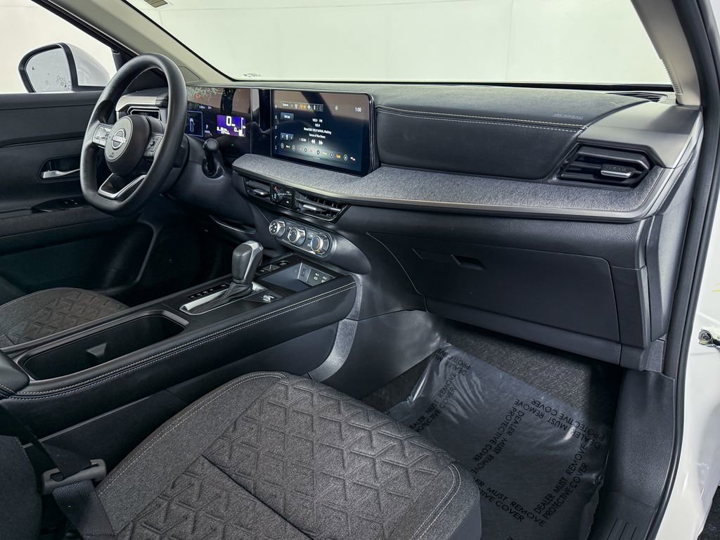 Certified 2025 Nissan Kicks SV image 13