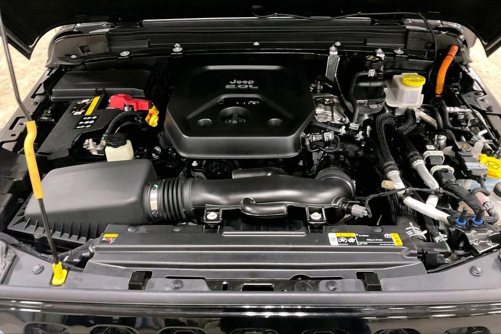 Used 2023 Jeep Wrangler Unlimited AWD/4WD image 10