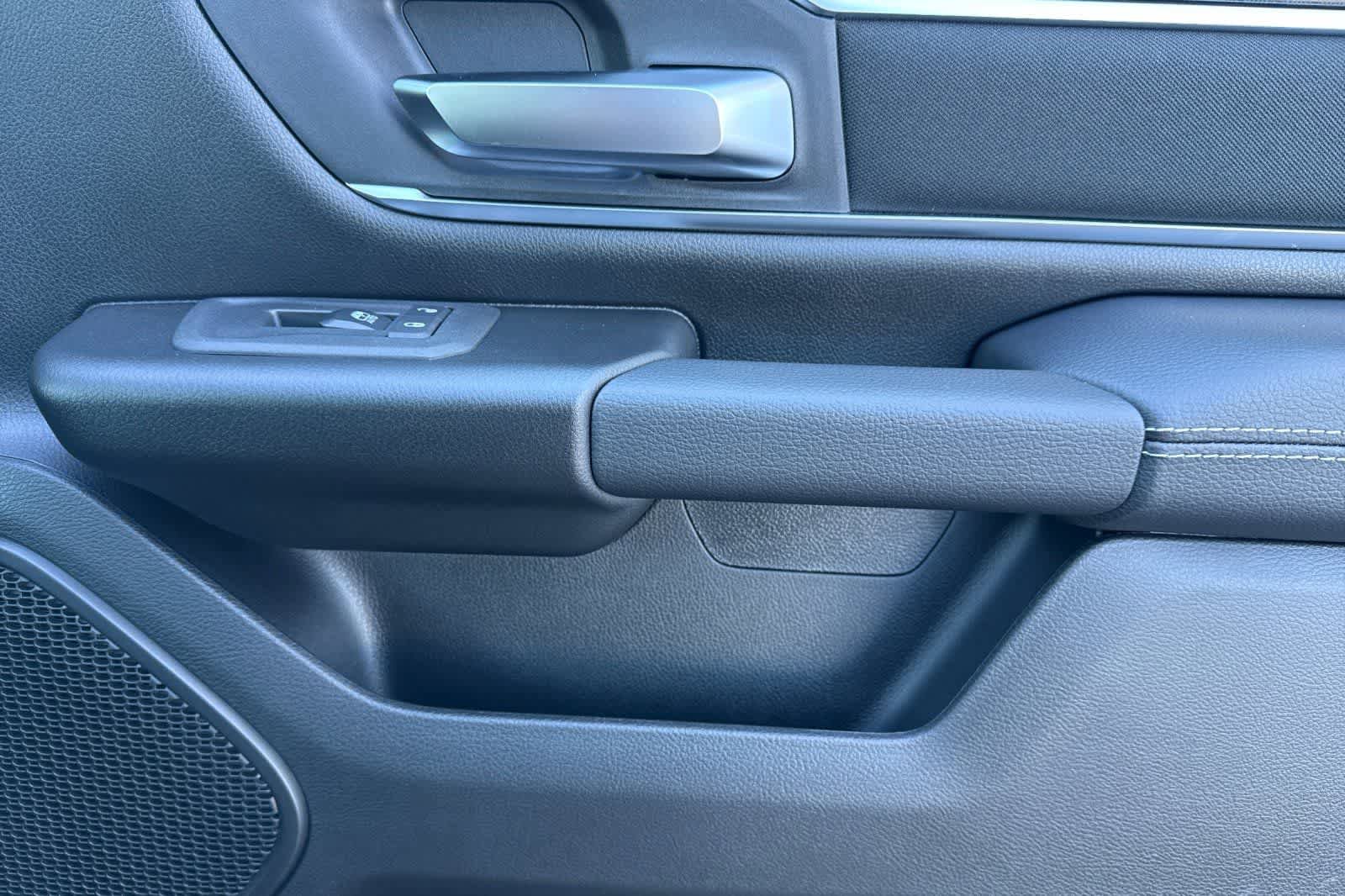 New 2026 RAM 1500 Big Horn AWD/4WD image 18