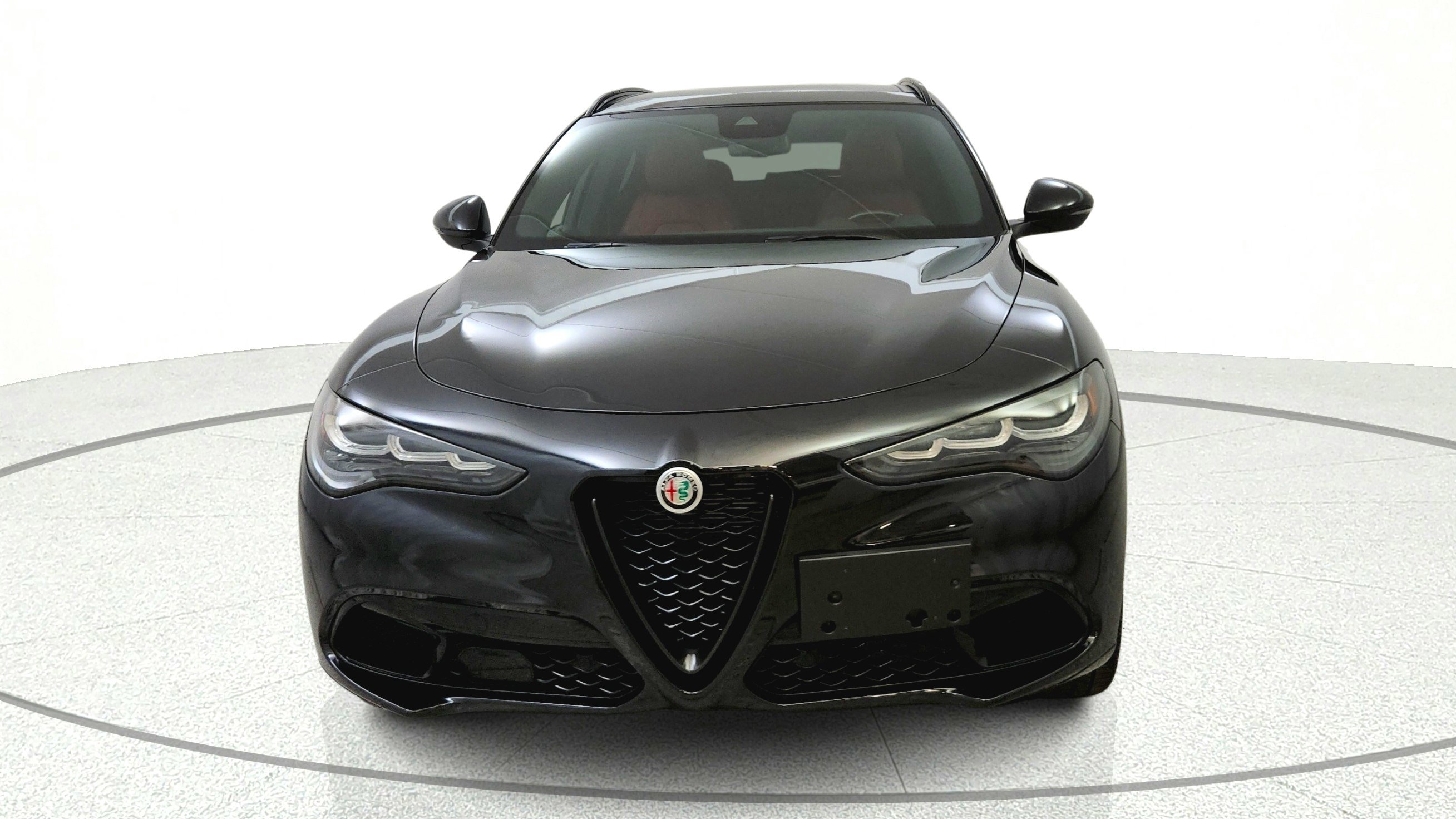 Used 2024 Alfa Romeo Stelvio Veloce AWD/4WD image 2